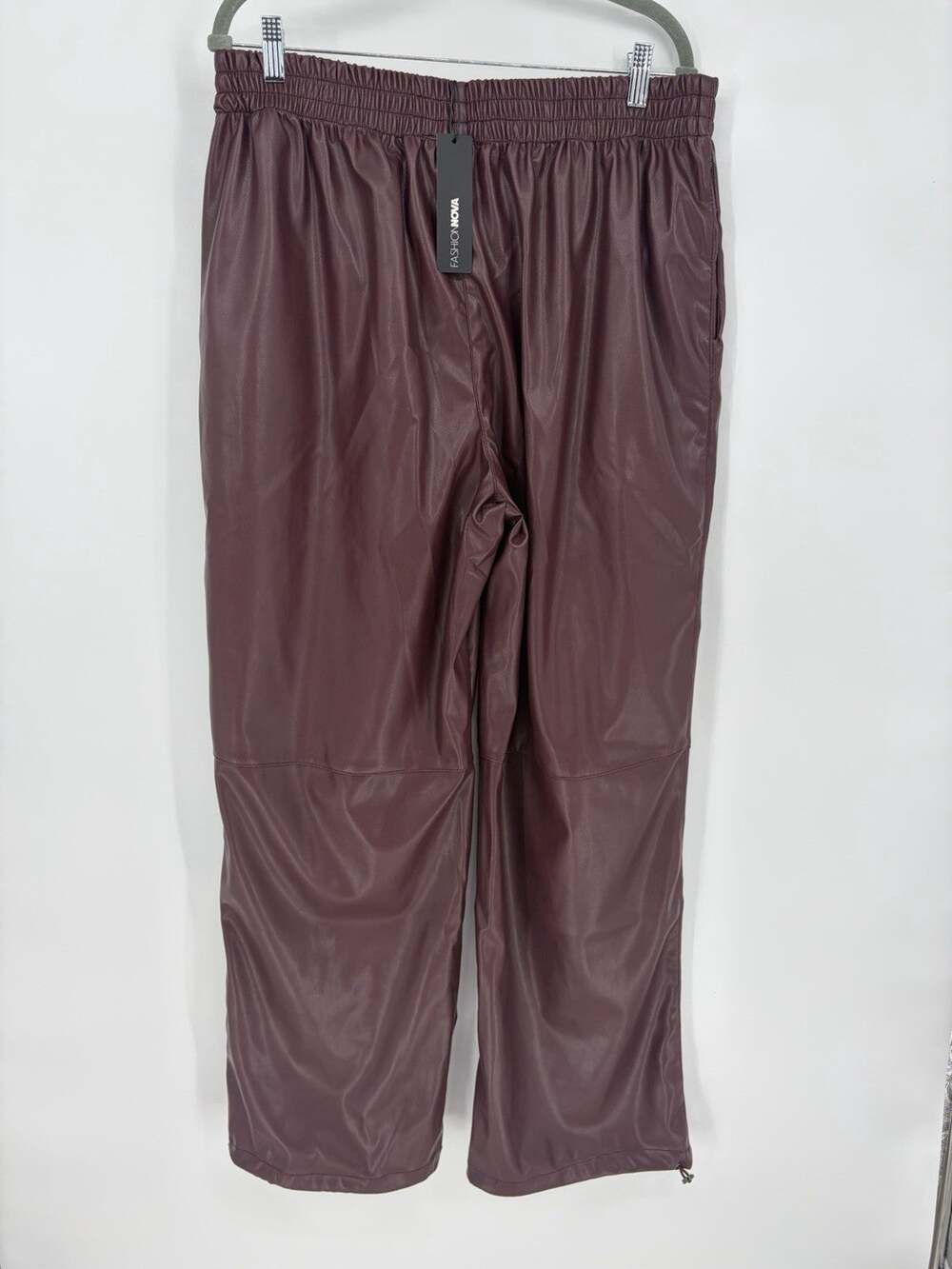 NWT Fashion Nova Burgundy Faux Leather Jogger Pants Women’s 1X